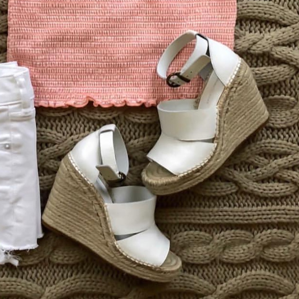 Treasure and Bond white wedges size 6